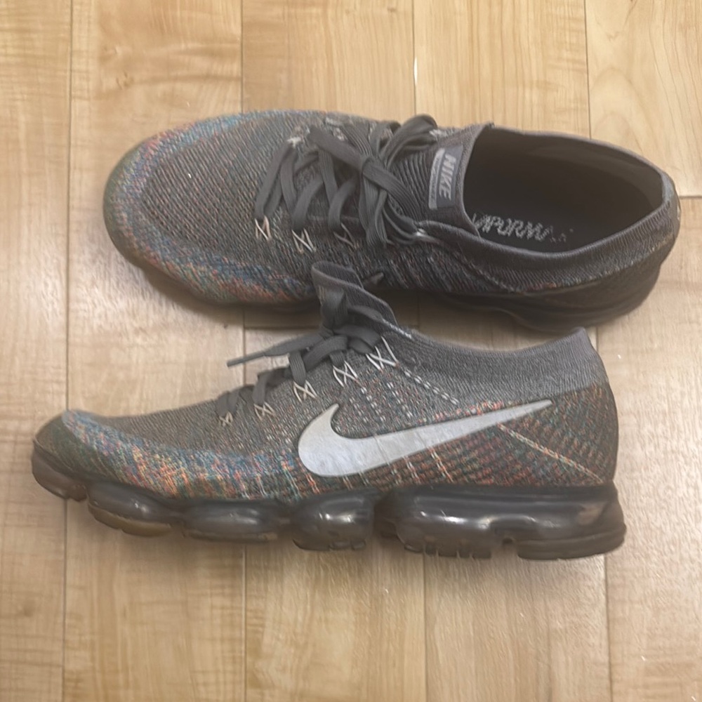 NIKE Multicolor VAPORMAX